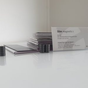 Türschilder Schilder Slim Magnetic dargestellt und Musterbeispiel