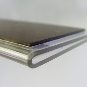 Schild Slim Magnetic, Detail der Ecke des Magnets