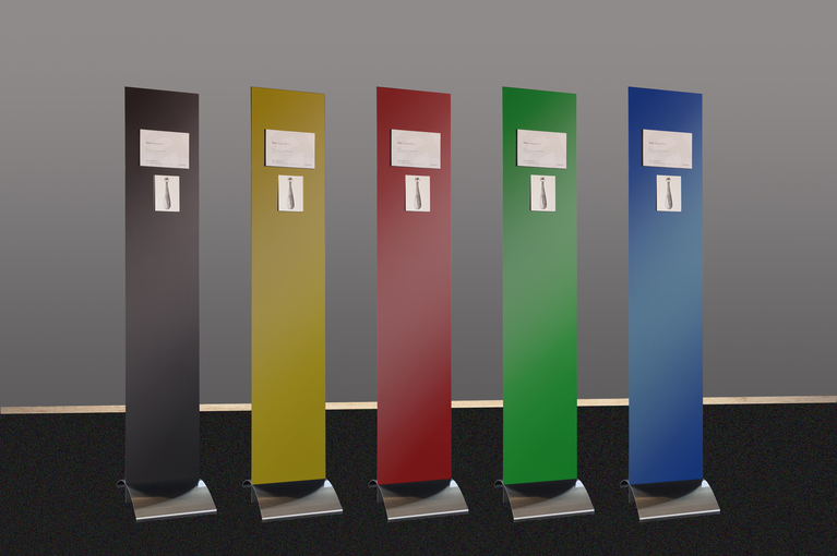 Colorboards aufgestellt mit verscchiedenen Farbmöglichkeiten